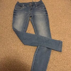 Skinny jeans